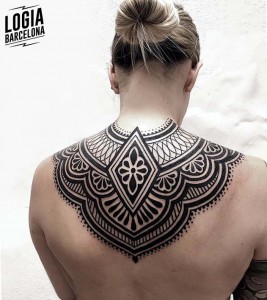 Tatuajes en la espalda - Ornamental - Logia Barcelona 